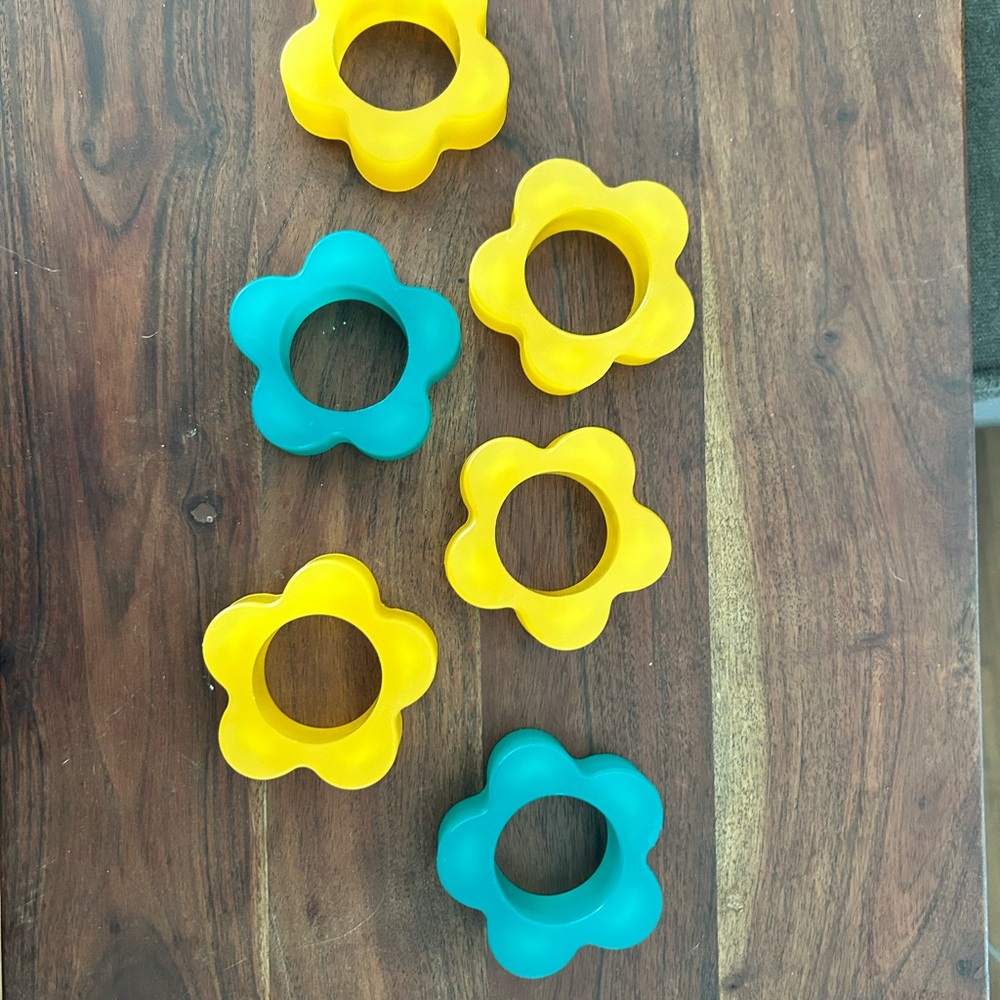 Vintage Yellow and Teal Flower-Shaped Napkin Rings